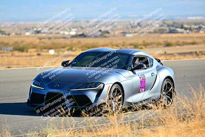 media/Nov-16-2024-Extreme Speed (Sat) [[6587d07cc4]]/Gold Group/Session 3 (The Bowl)/